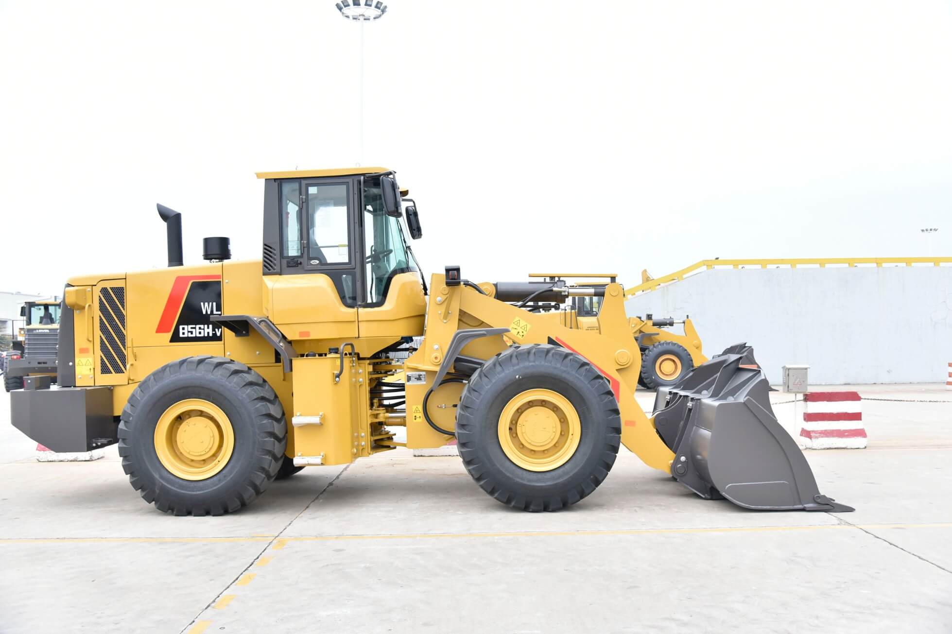 Фронтальный погрузчик WL856H-V